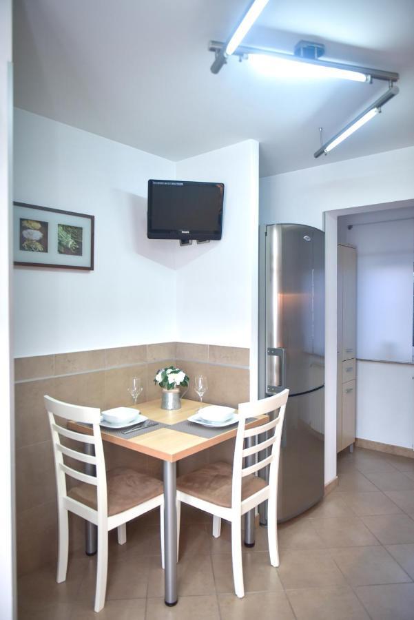 Modern Apartament Făgăraş Екстериор снимка